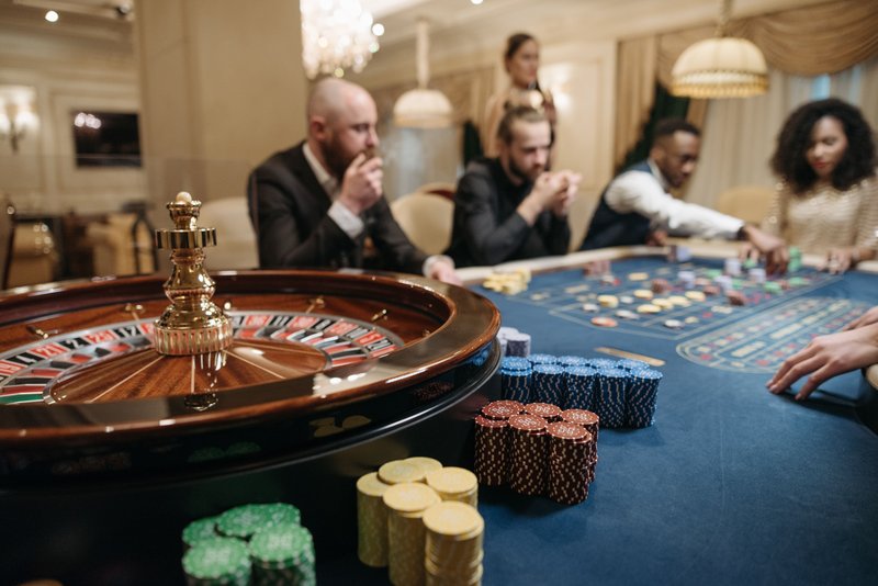 Weekend perfetto: itinerari culturali e speakeasy a Milano, realz casino italia